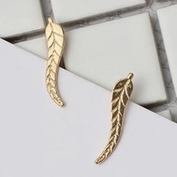 Gold Feather Leaf Earrings - Picture 4 of 5